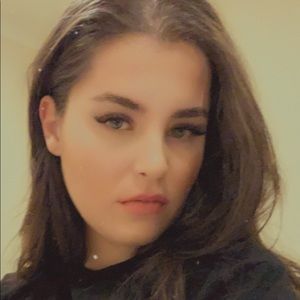 Meet your Posher, Dana